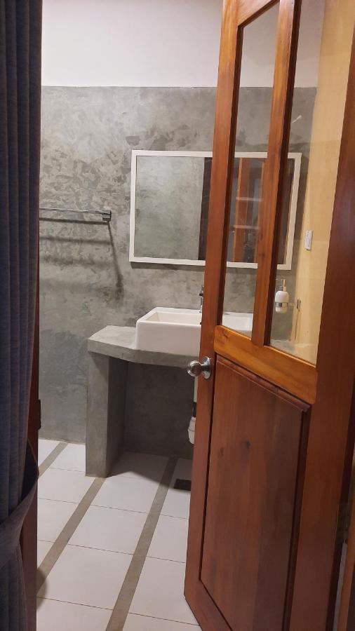 La-Vira Beach Villa Hikkaduwa Bagian luar foto