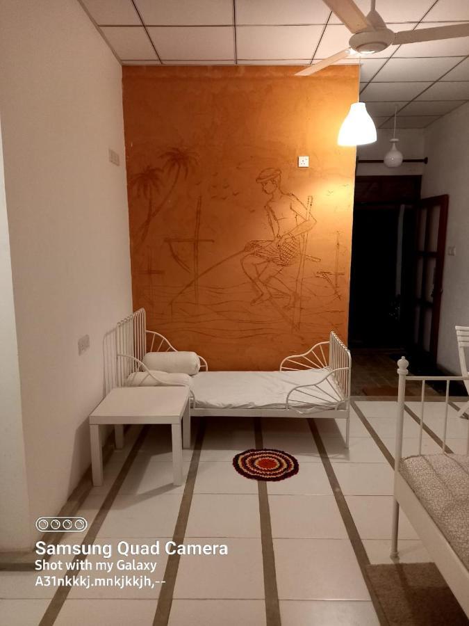 La-Vira Beach Villa Hikkaduwa Bagian luar foto