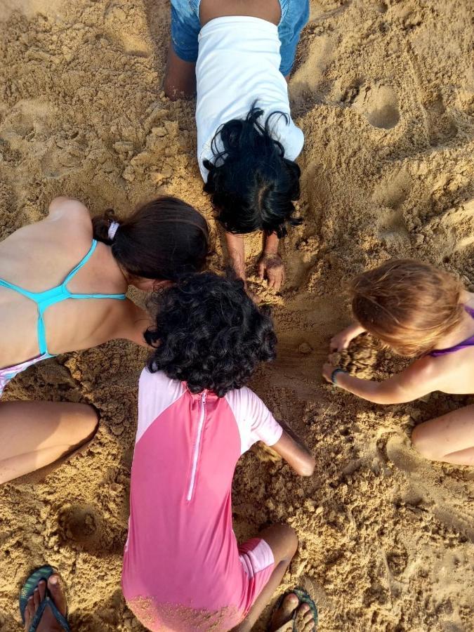 La-Vira Beach Villa Hikkaduwa Bagian luar foto