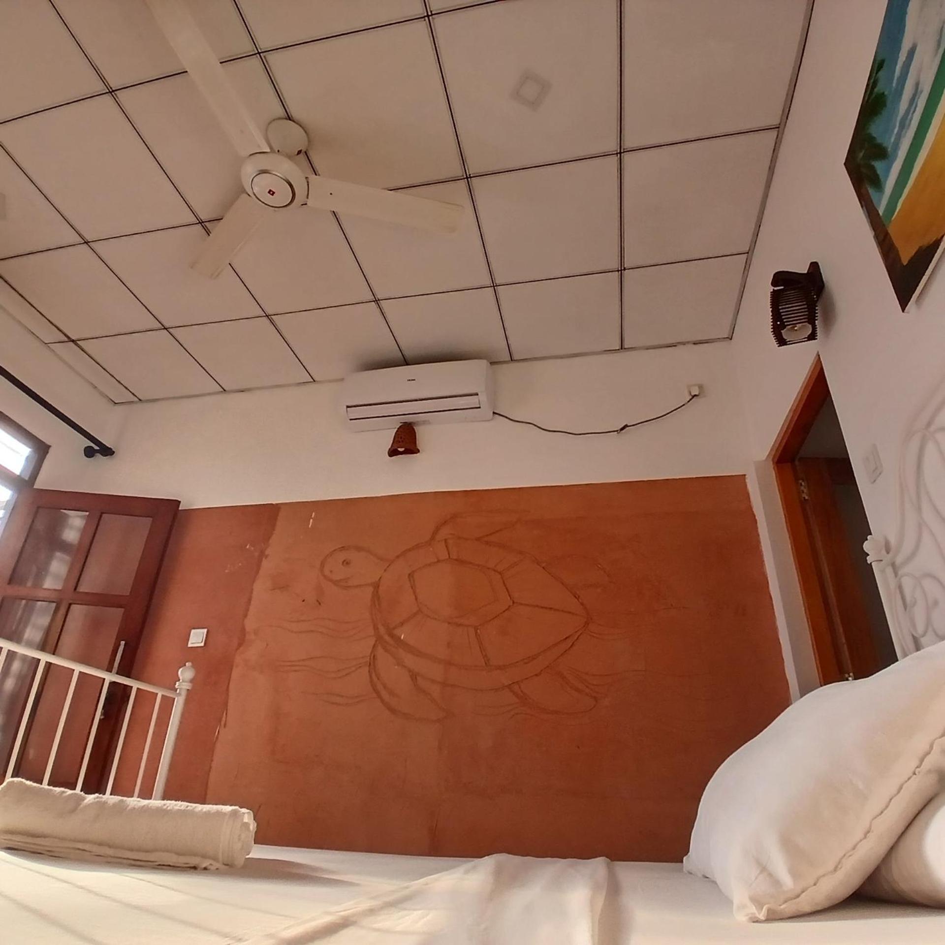 La-Vira Beach Villa Hikkaduwa Bagian luar foto